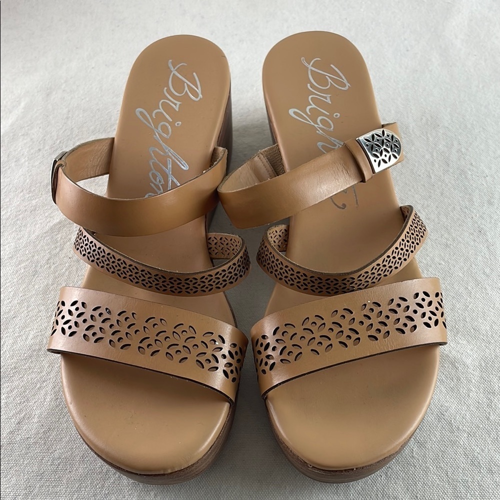 Brighton Happy Women's Brown Cutout Wedge Sandals Size 7 - Picture 2 of 8
